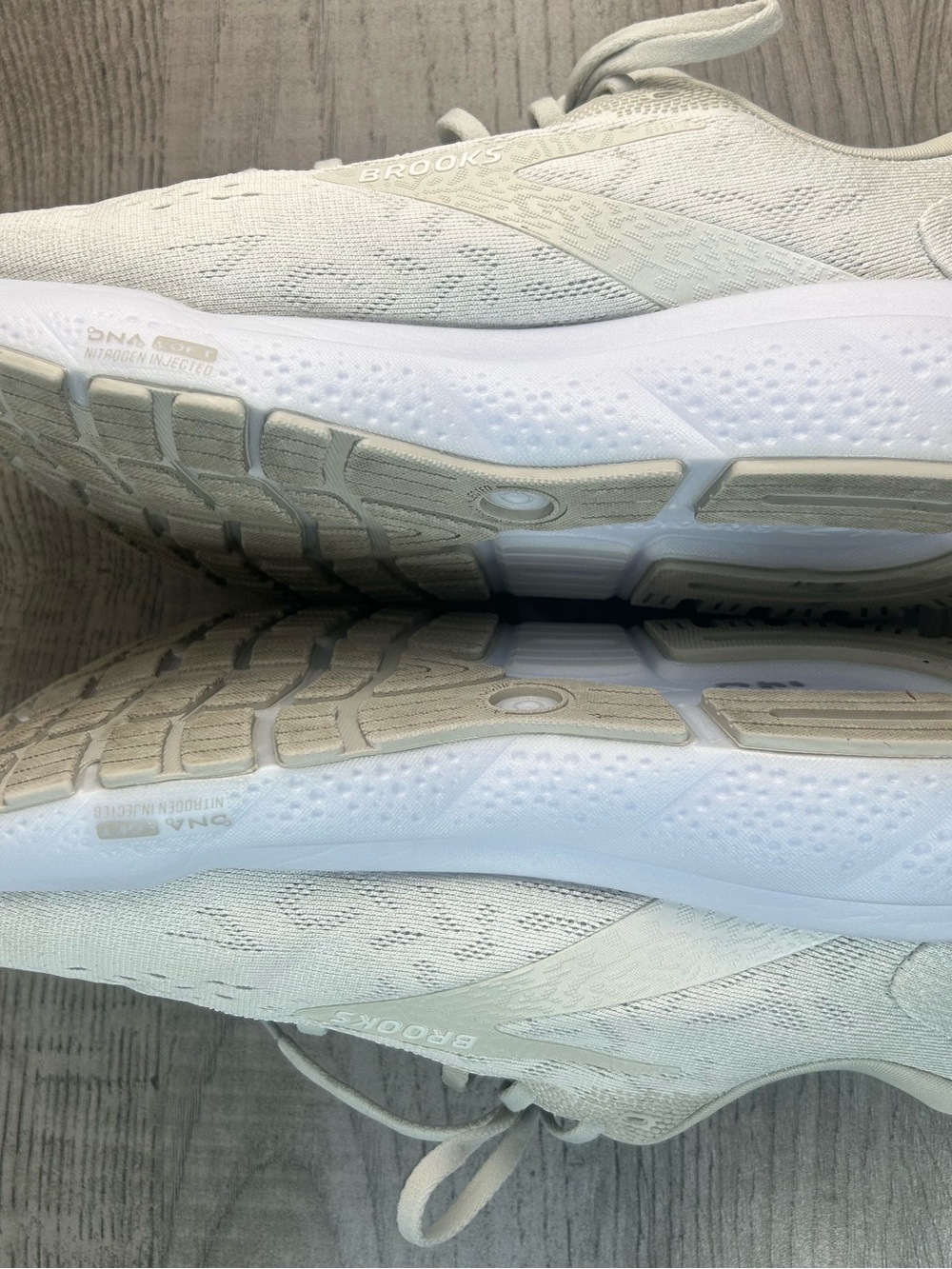 Brooks Ghost 16 Women's White Running Sneakers Running Size 10 Comfort Casual - Picture 11 of 16